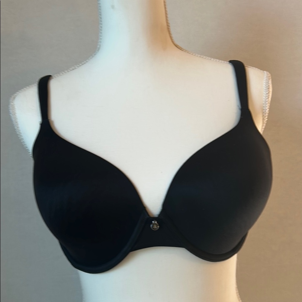 Victoria Secret Lined Perfect Coverage Underwire Black Bra. Size 36D